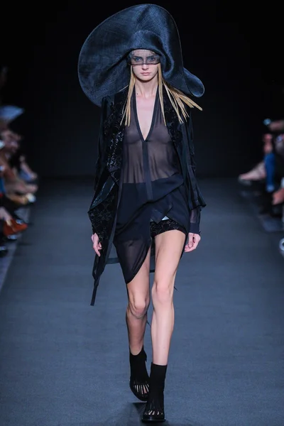 Look 21
